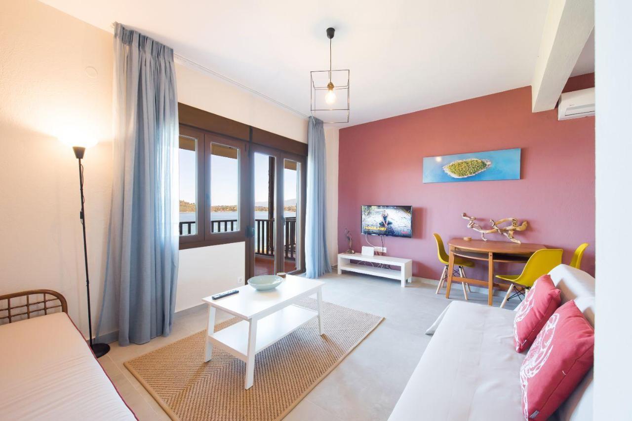 Nereus & Oceanus Beachfront Apartments, Lagonisi Beach #Feelslikehome Ormos Panagias Exteriér fotografie