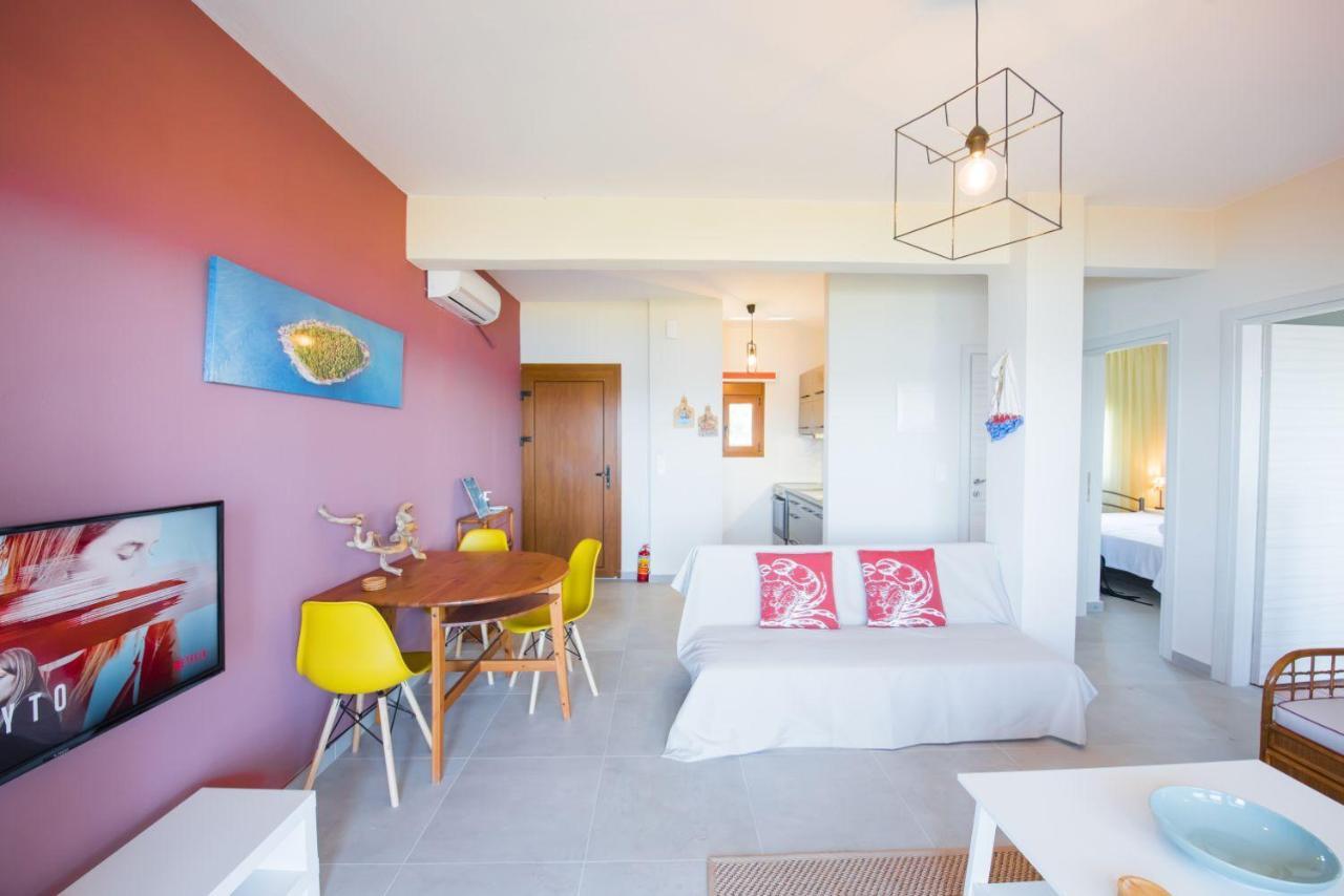 Nereus & Oceanus Beachfront Apartments, Lagonisi Beach #Feelslikehome Ormos Panagias Exteriér fotografie