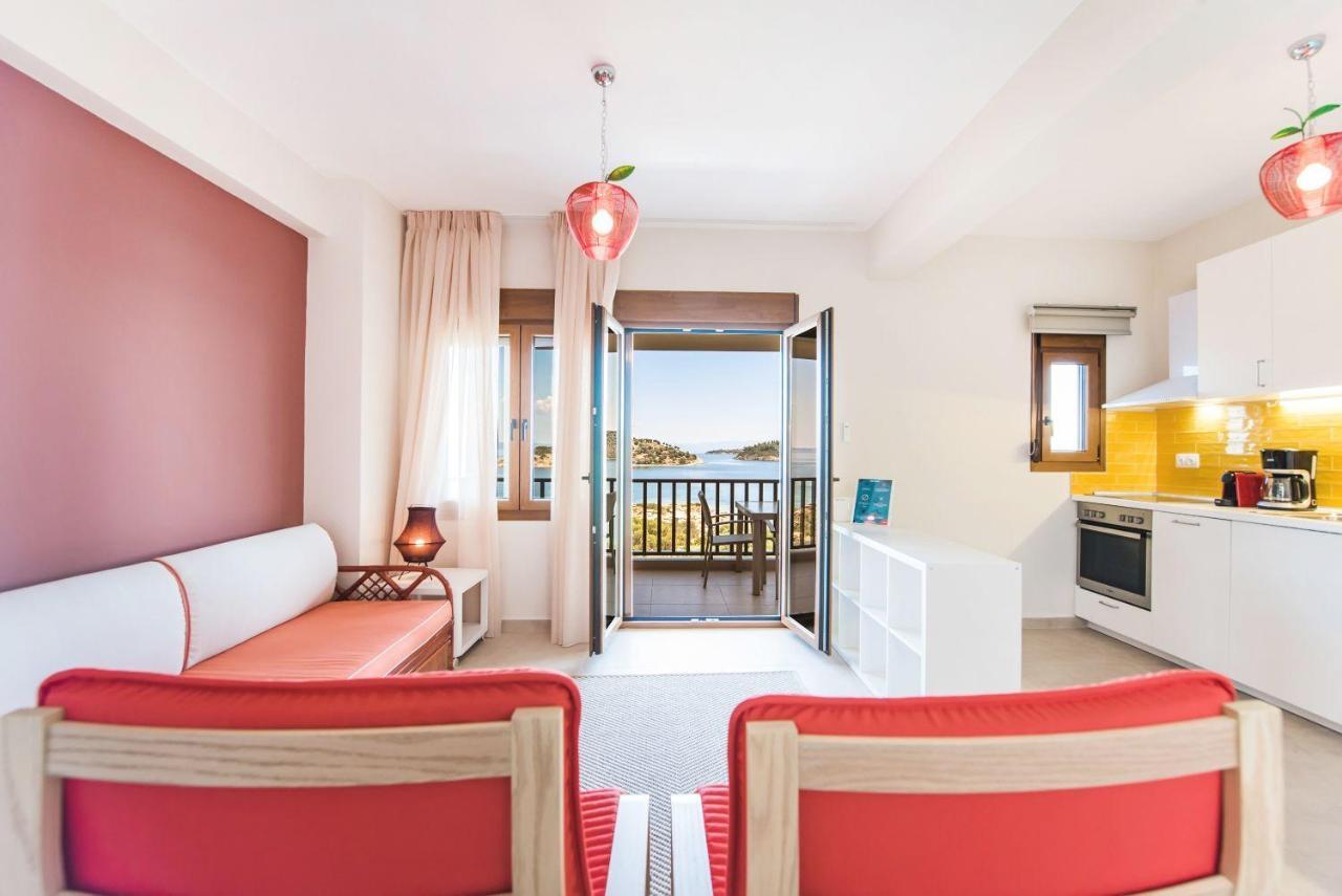 Nereus & Oceanus Beachfront Apartments, Lagonisi Beach #Feelslikehome Ormos Panagias Exteriér fotografie