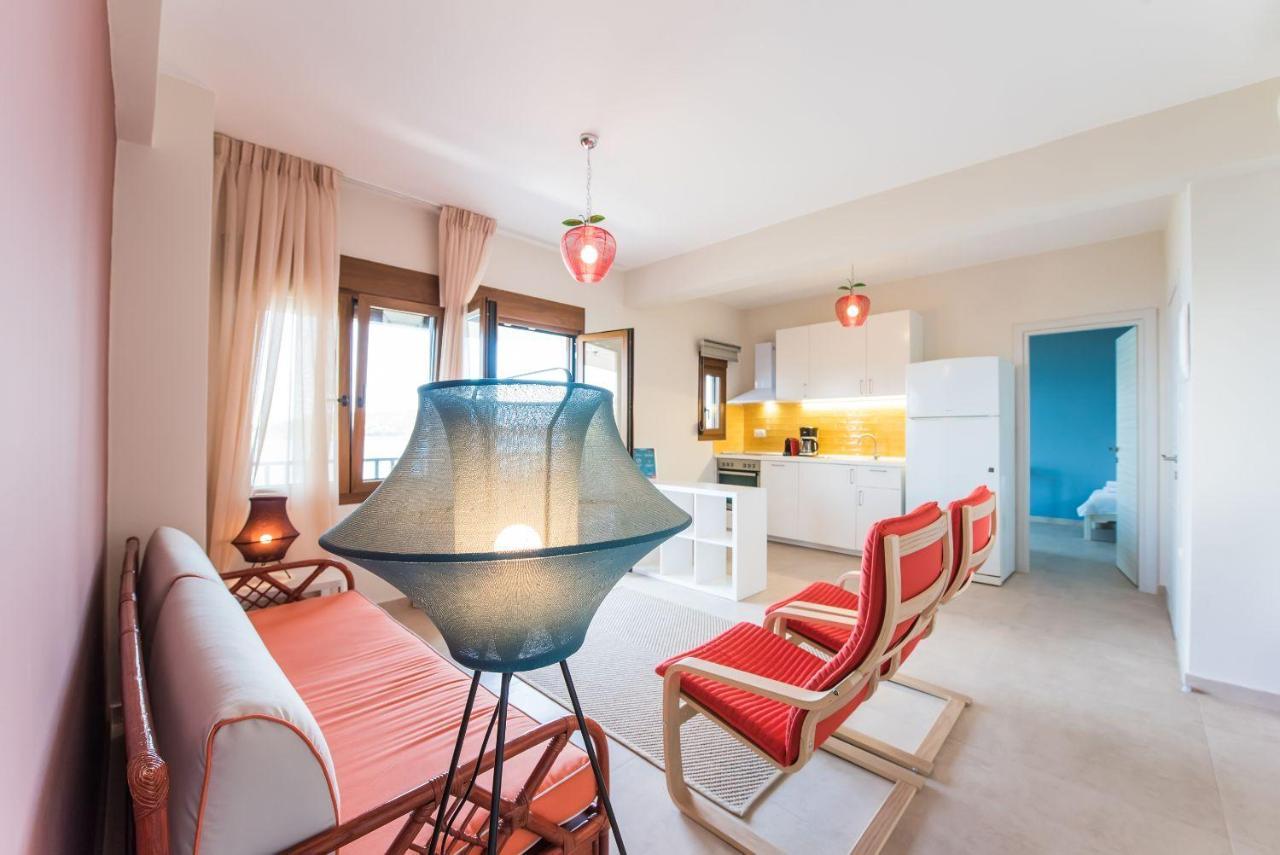Nereus & Oceanus Beachfront Apartments, Lagonisi Beach #Feelslikehome Ormos Panagias Exteriér fotografie