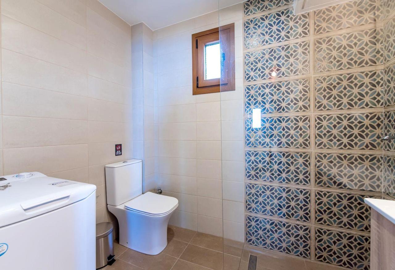 Nereus & Oceanus Beachfront Apartments, Lagonisi Beach #Feelslikehome Ormos Panagias Exteriér fotografie