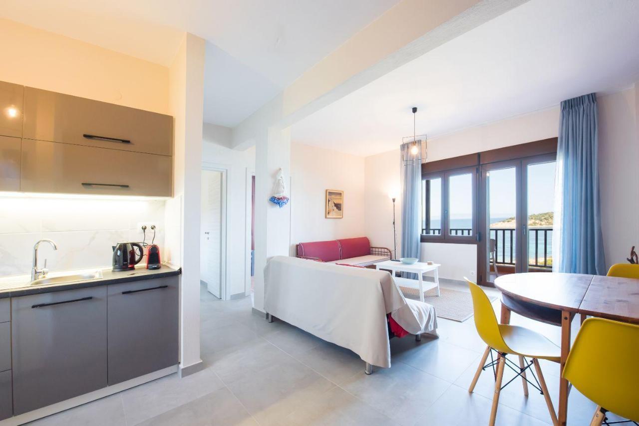 Nereus & Oceanus Beachfront Apartments, Lagonisi Beach #Feelslikehome Ormos Panagias Exteriér fotografie